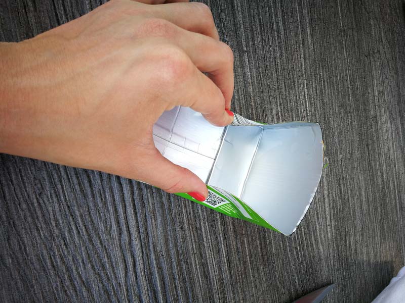 Taschengeldbörse aus Getränkeverpackung basteln.