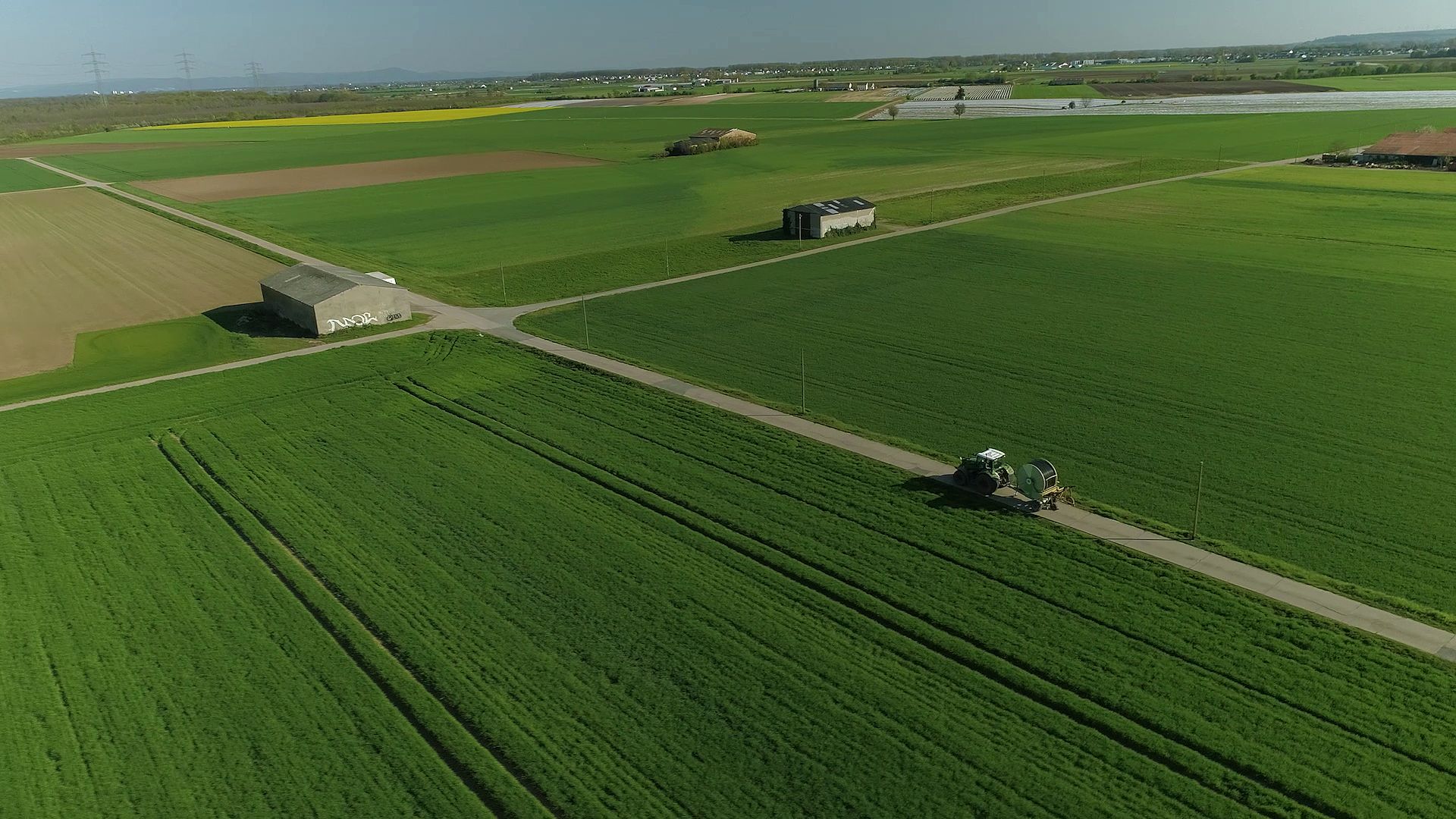 Wiesen und Felder von oben
