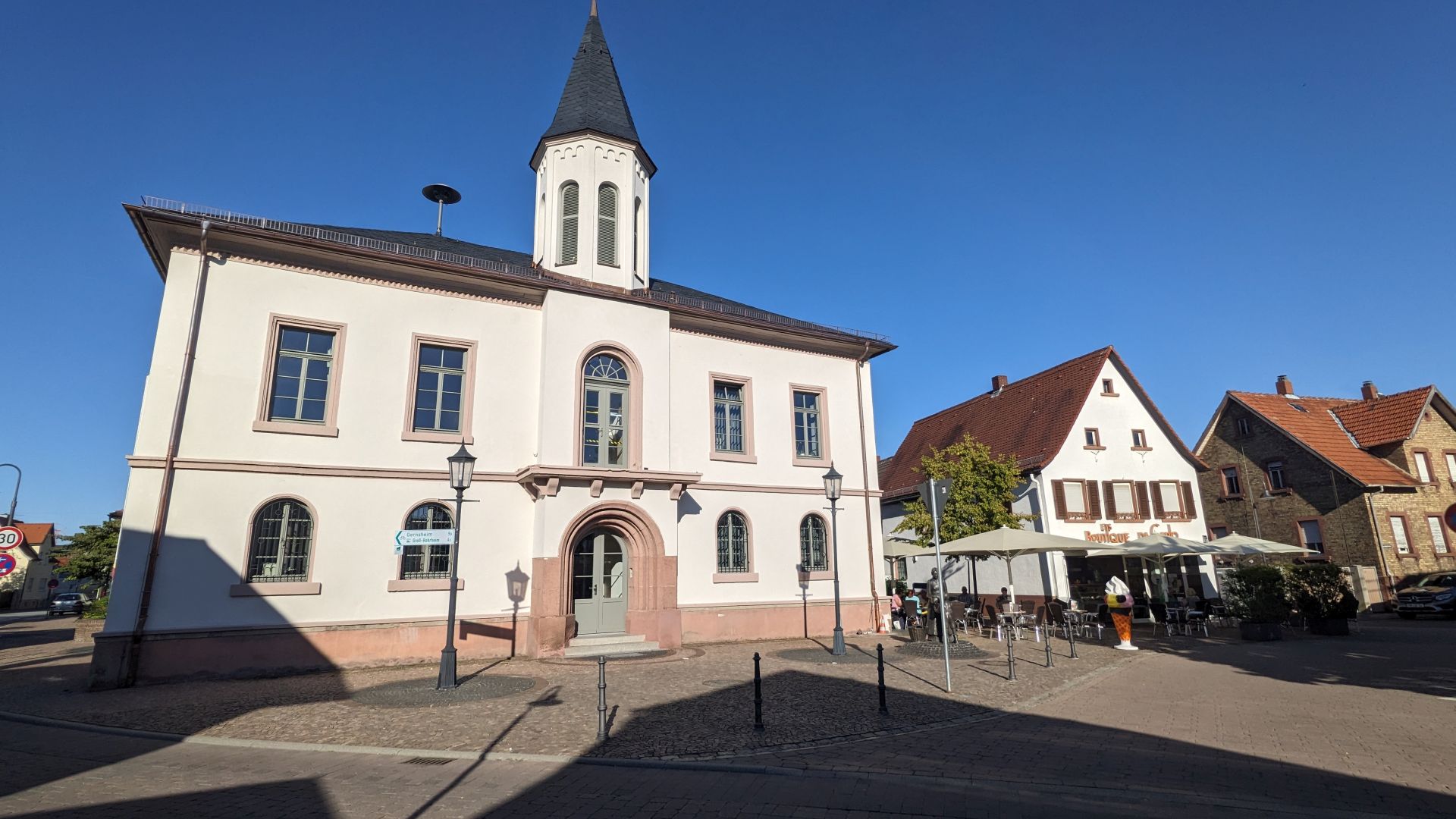 Das Alte Rathaus in Biblis nach der Sanierung.