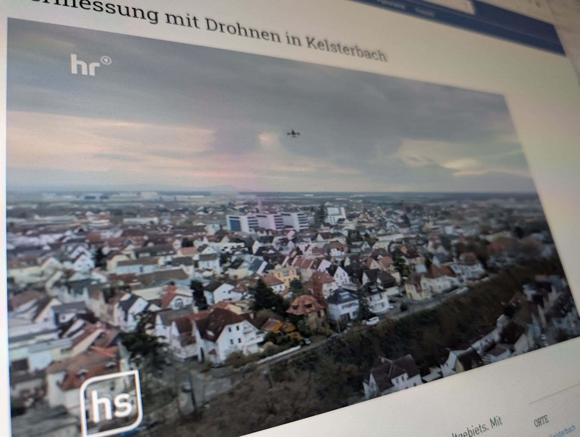 Screenshot zeigt die Stadt Kelsterbach von oben 
