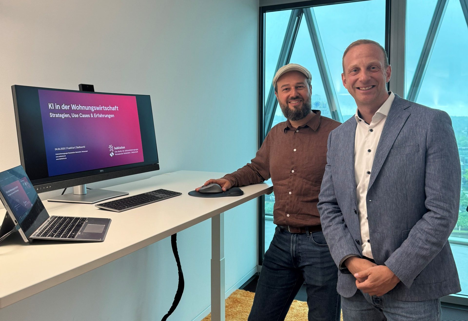 Sebastian Jung (re., Leiter digitale Transformation und Innovation) und Andy Dibiasi (Digital Transformation Manager & IT-Projektleiter), beide NHW