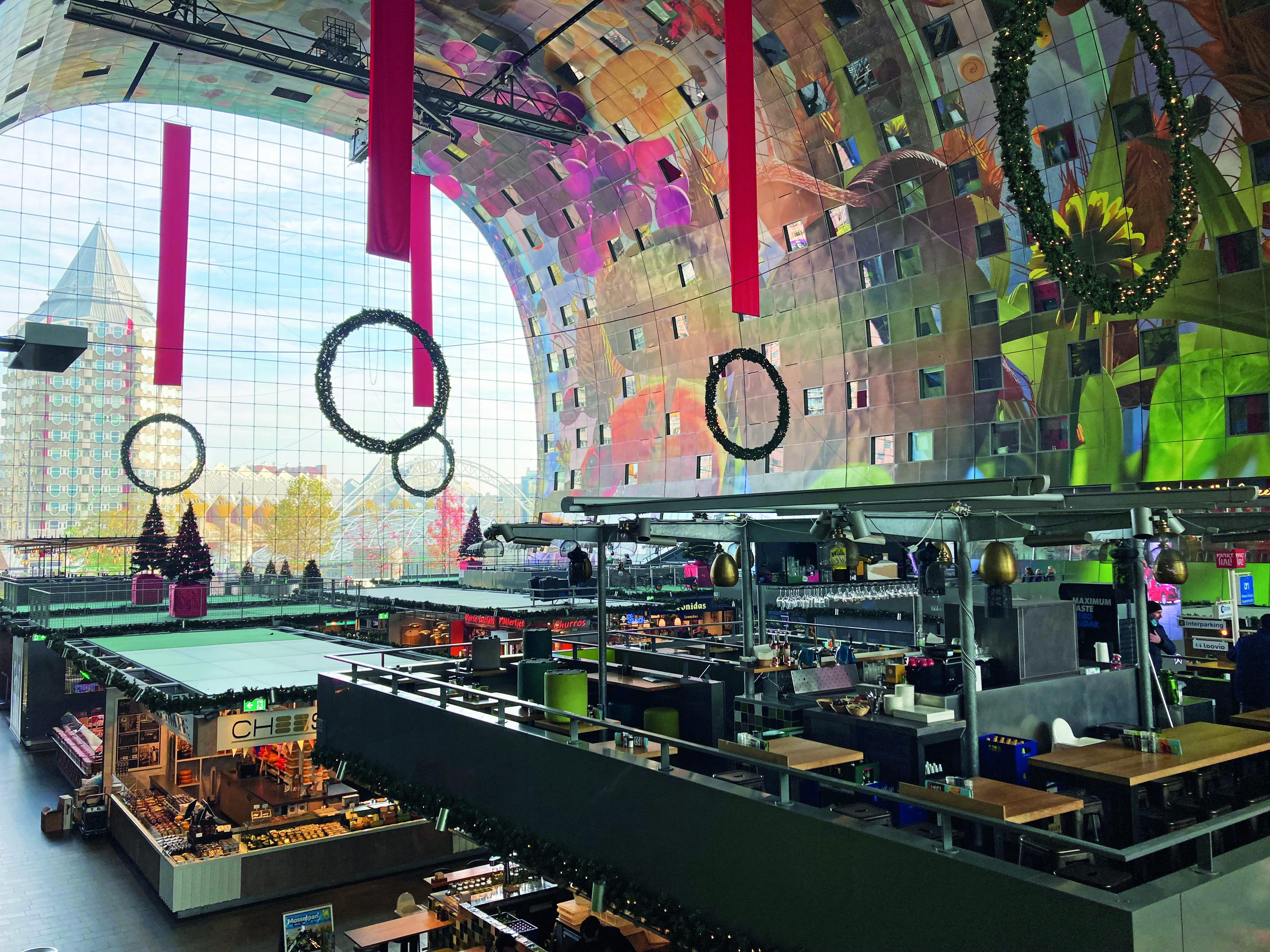 Blick ins Innere der imposanten Markthalle. Foto: ProjektStadt