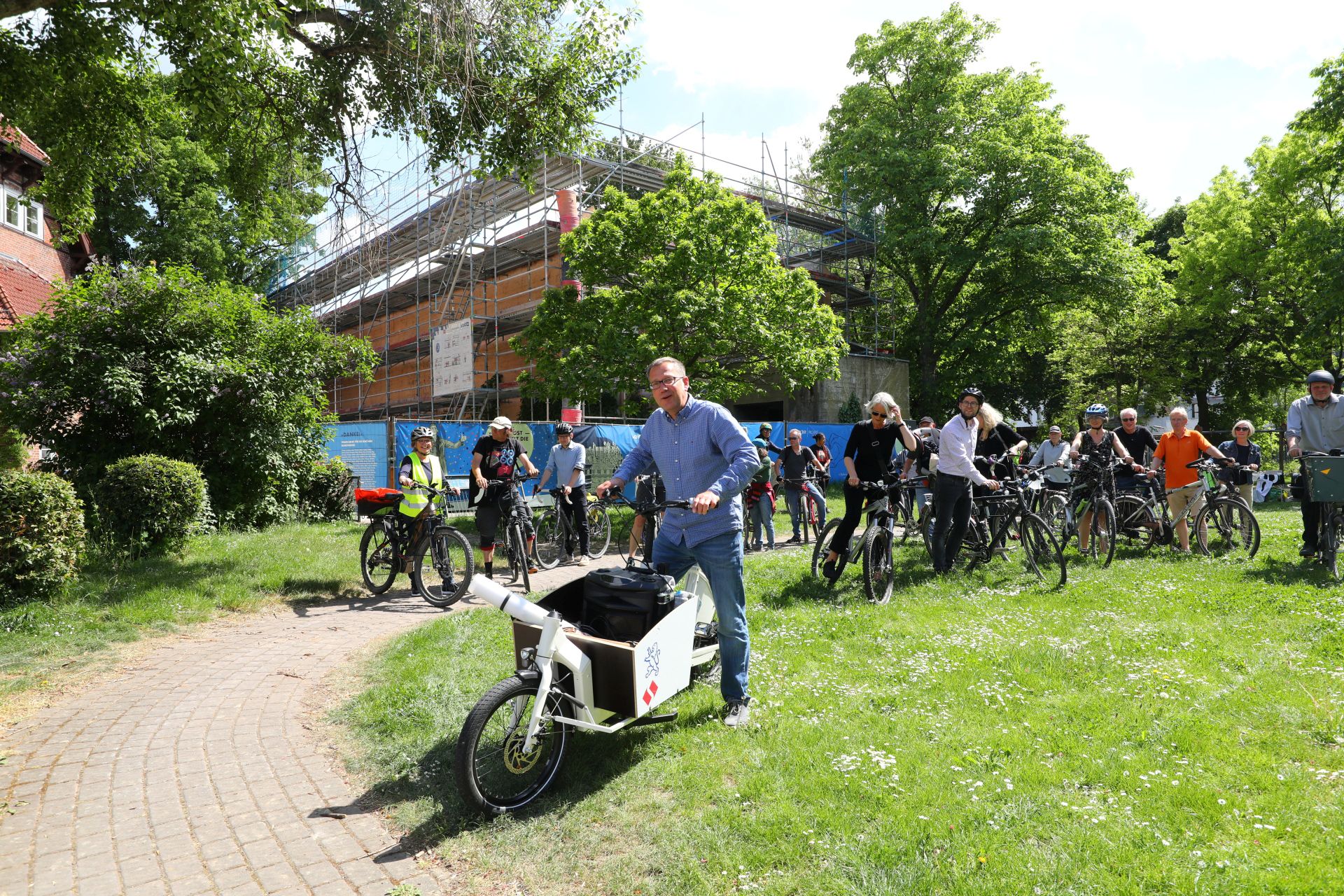 Startpunkt der Fahrradtour am „Tag der Städtebauförderung“ 2022: die Baustelle am Hochbunker Agathof. 